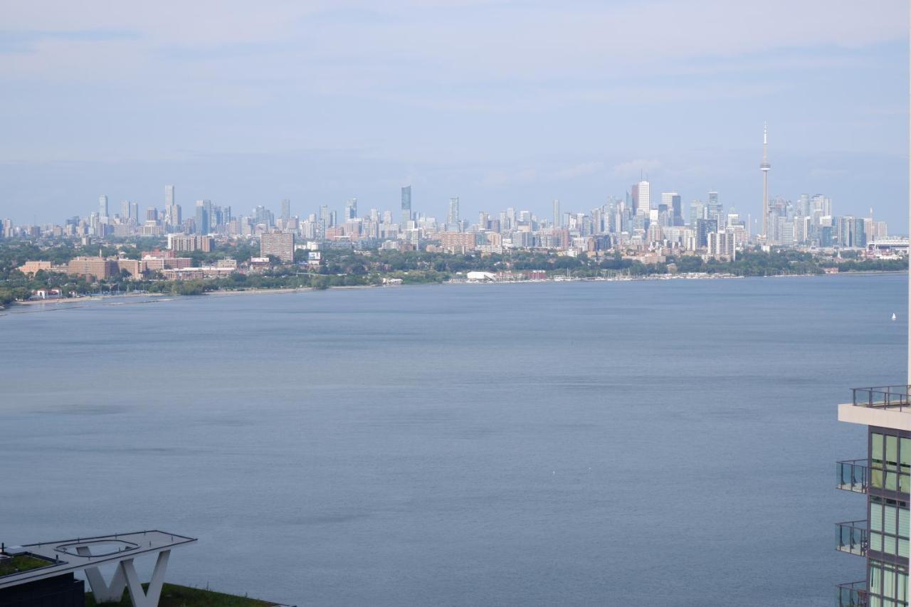 Modern Luxury Waterfront Condo 미시소거 외부 사진
